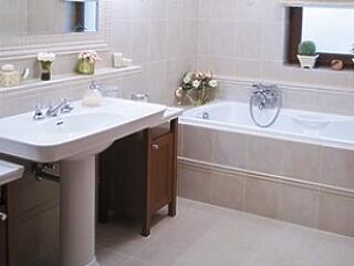 Ismét divat a klasszikus fürdő - Képekkel!