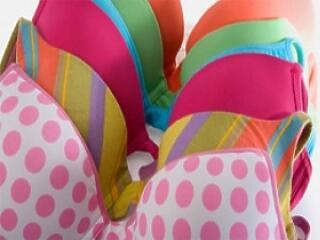 Lazíts a melltartódon, ha kedves az életed!