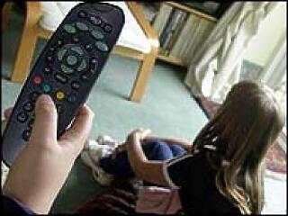 Kinél legyen a tévé távirányítója a vb alatt?