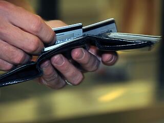 Nyaralsz? Vigyázz a bankkártyádra!