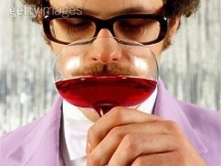 FG: Lázadó-bizalmatlan személyiség