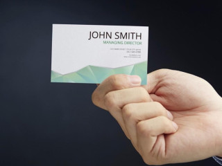 Hogyan válassz tökéletes névjegykártyát a stílusos megjelenésért?