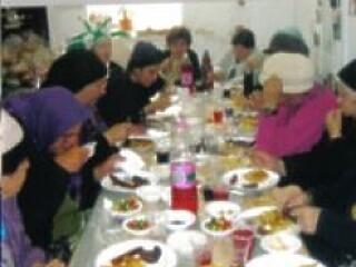 Egészségtelenül és rendszertelenül eszünk!