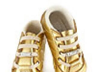 Egymillió forintot költenek havonta a milliárdos babára!