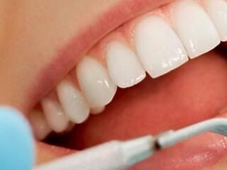 A francia Le Monde is cikket írt a magyar fogászati turizmusról