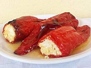 Túróval töltött sült paprika - a különleges vacsora