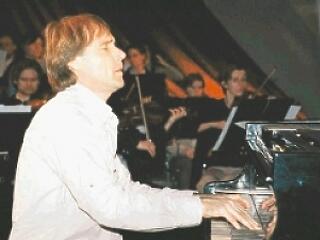 Richard Clayderman lesz az Operabál főszereplője