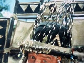 CSONTHÜLYE (Feliratos dél-afrikai vígjáték)