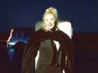 Az égi színházba küldte ajándékát édesapjának