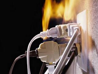 Így kerülhetjük el az elektronikai károkat