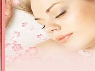 "A szád színe szebb, mint a rúzsodé!"