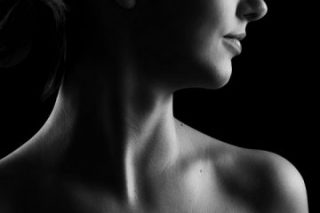 Női nyak, fekete-fehér, Kép pixel