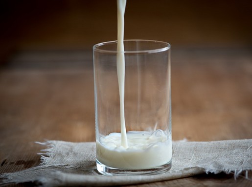 Pohár tej, Kép: pixabay