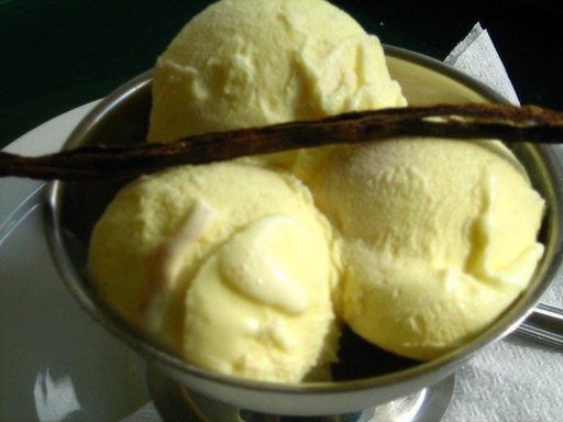 Főzött vaníliafagylalt otthon, Kép: Somogyi Zoltán Max