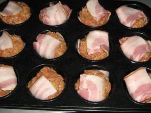 Muffinsütőben a fasírtgolyók, Kép: Somogyi Zoltán Max
