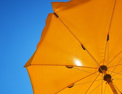 Sárga napernyő, Kép: pixabay