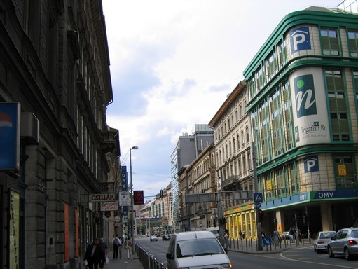 Budapesti bérház, Kép: wikipedia