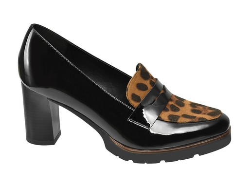 Sikkes női cipő leopárdos betéttel, Kép: deichmann