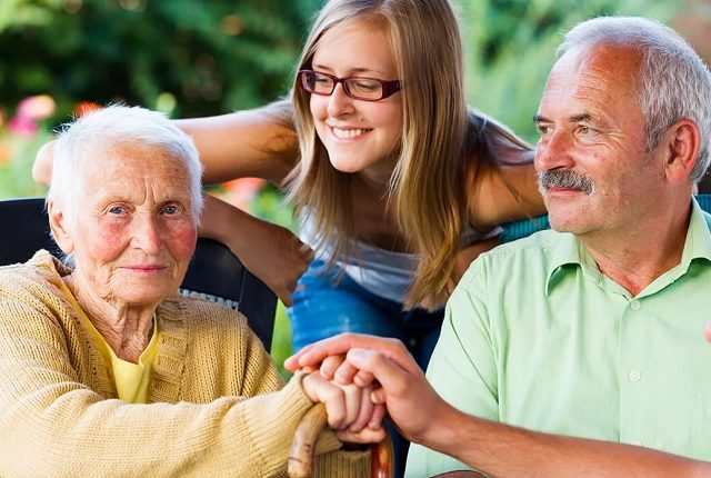 Alzheimeres néni és családja, Kép: felejtek.hu