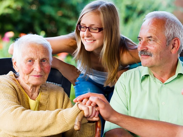 Alzheimeres néni és családja, Kép: felejtek.hu