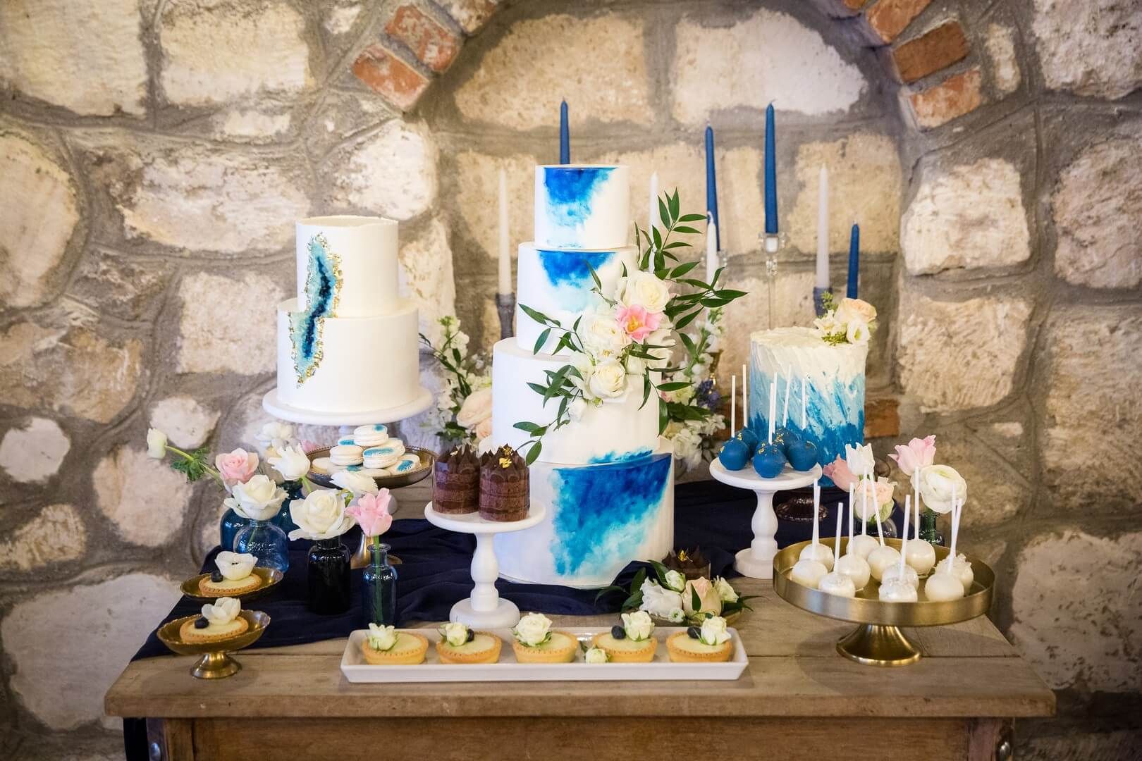 Esküvői desszertes asztal, Kép: Birta Endre