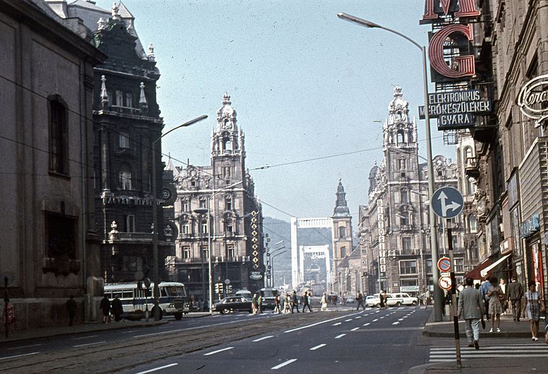 Kossuth Lajos utca Budapest, Kép: wikimedia