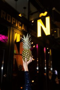 A luxus gyümölcse. Fotó: Piña Colada, az ananász itala. Fotó: Piña Bar