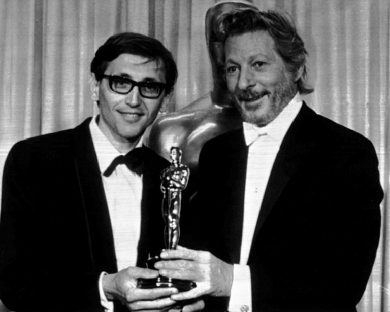 Danny Kaye átadja az Oscart Fotó: Pinterest