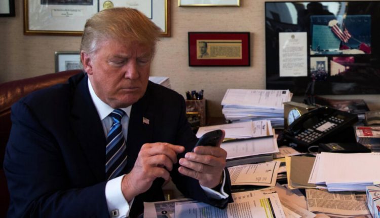 Trump a Twitteren kommunikált    Fotó: Pinterest