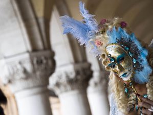 Kezdetét vette a Velencei karnevál – csodaszép fotók